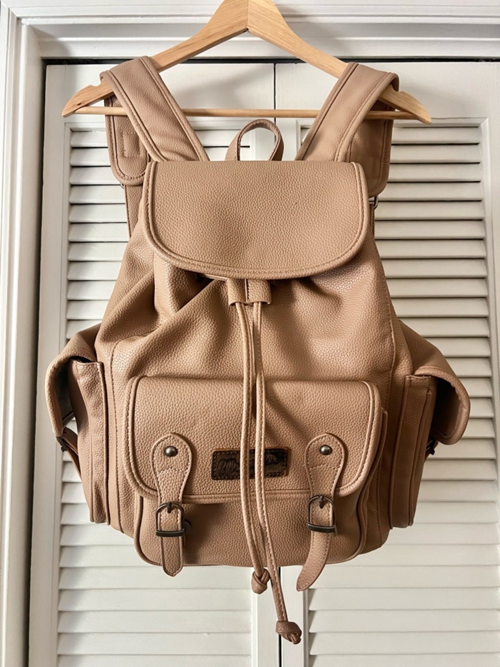 Wrangler Faux Leather Backpack NWT Tan Neutral Multi pocket Drawstring bag